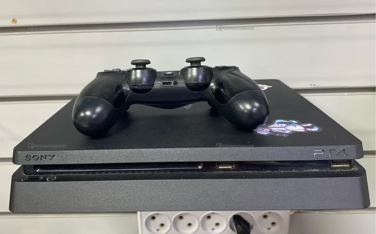 Приставка Sony Plastation 4 Slim 500gb