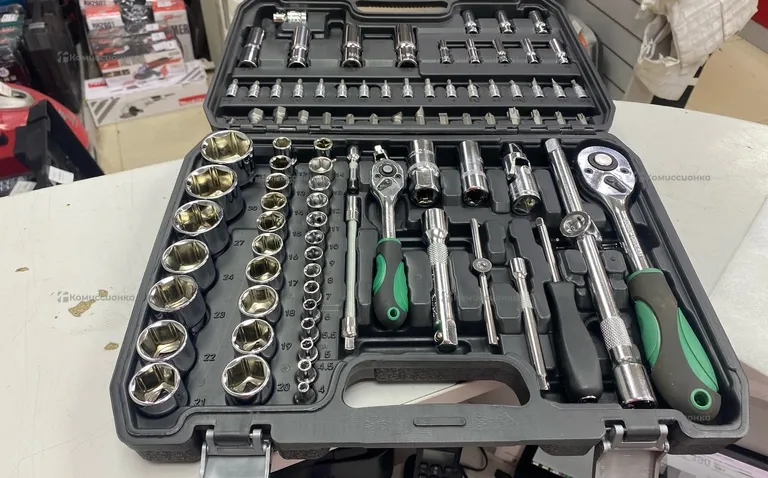 набор инструментов 94 PCs