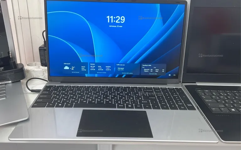 Ноутбук  Default string P142