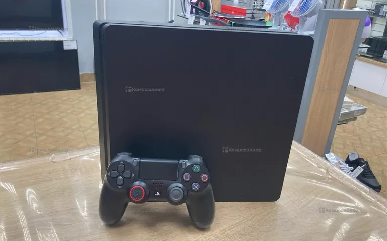 Приставка PS4. slim 1tb