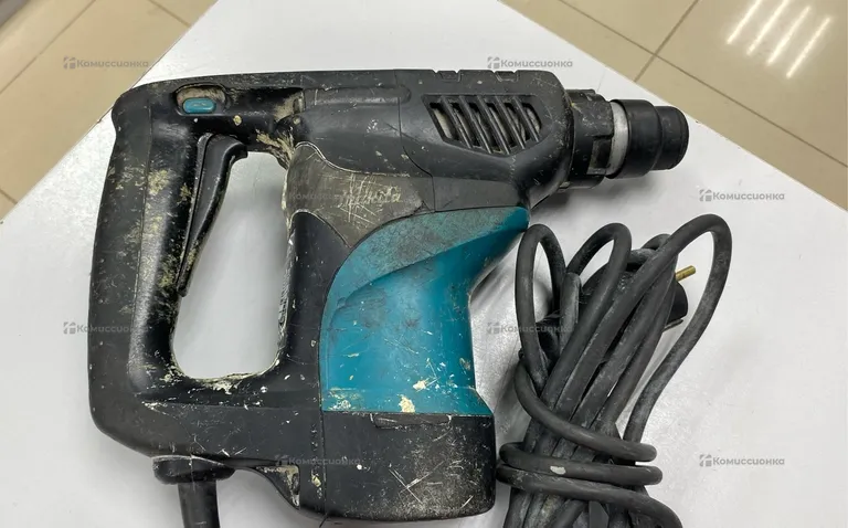 Перфоратор makita HR2810