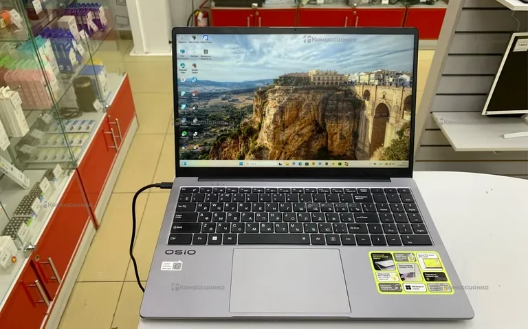 Ноутбук  OSiO F150i i3-1215U