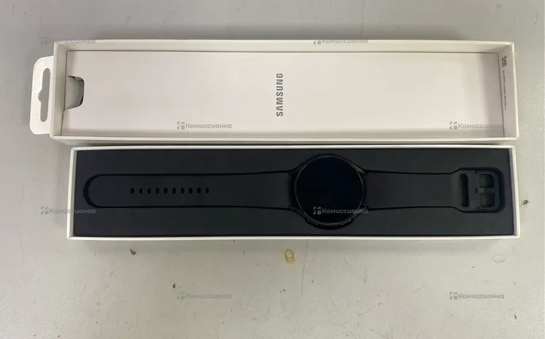 Часы  Samsung Galaxy Watch 4 44mm