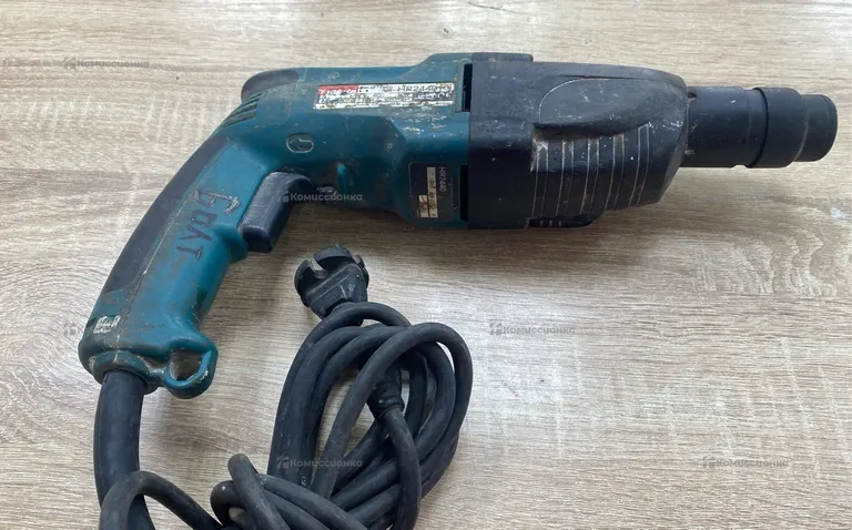 Перфоратор makita HR2440