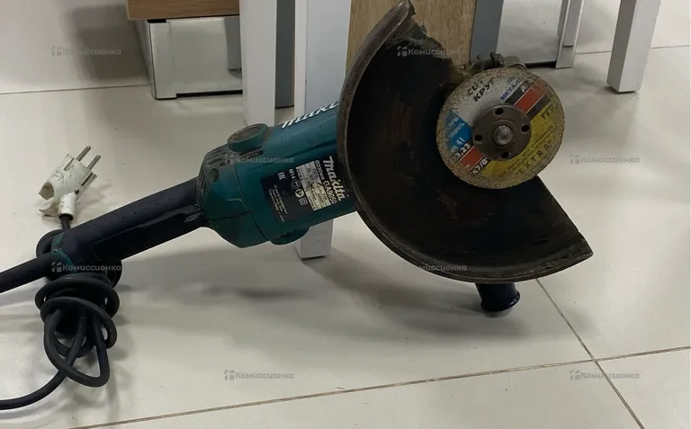 УШМ makita GA9050