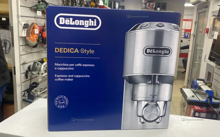 Кофемашина Delonghi