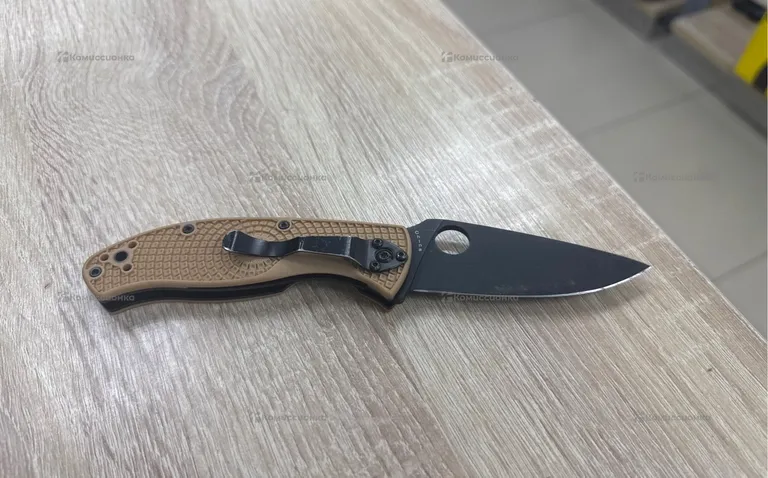 Нож Spyderco