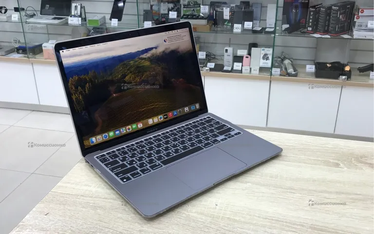 Ноутбук MacBook Air M1 2020 8/256GB