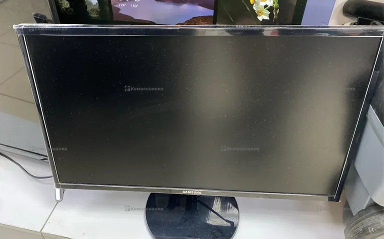 Монитор Samsung S24F354FHI