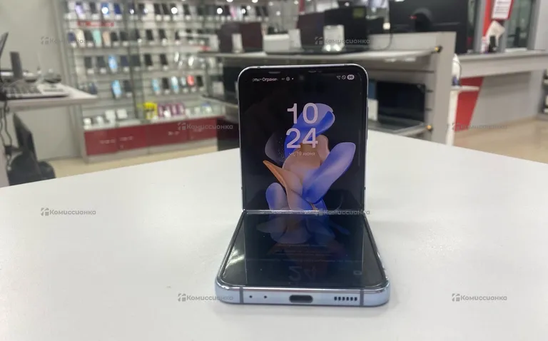 Samsung galaxy z flip 4 8/256