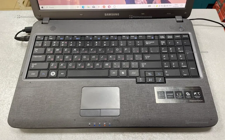 Ноутбук  Samsung R528