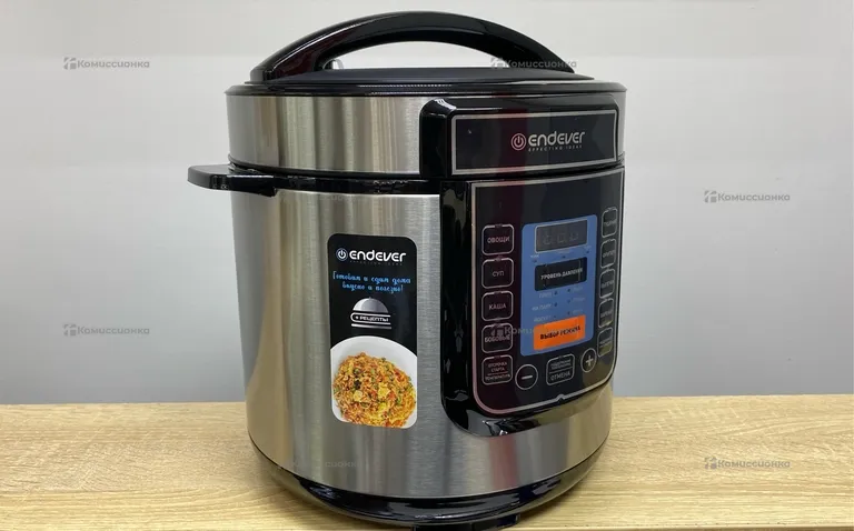 Мультиварка-скороварка Endever Vita-132 черный