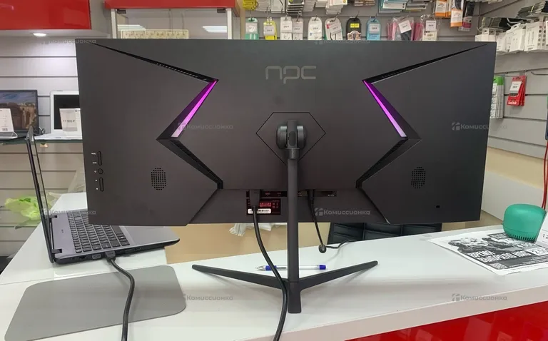 Монитор NPC ma3010-v 100герц
