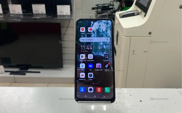 Tecno spark 10c 64Gb
