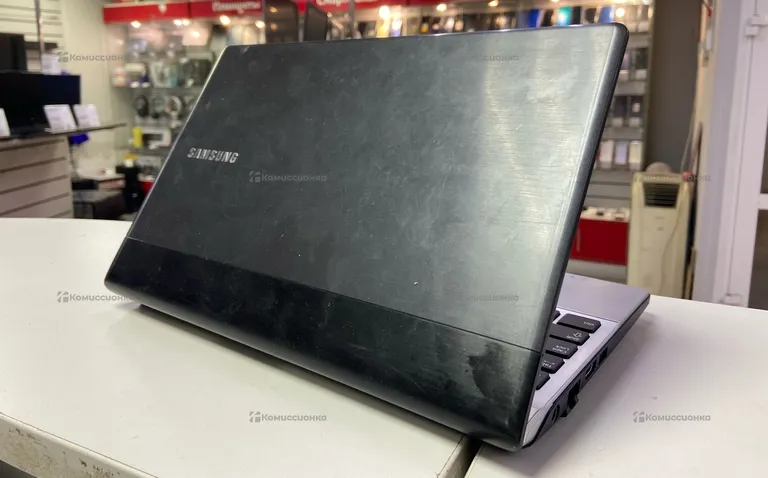Нетбук Samsung i3-2310M