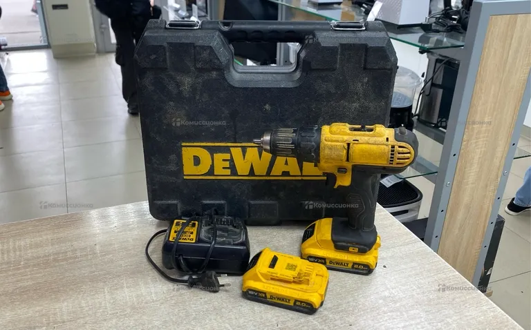 Аккумуляторный шуруповерт DeWalt DCD771-KS