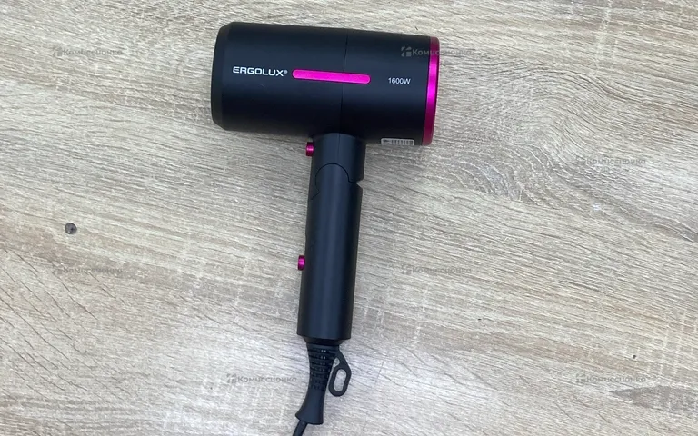 Фен Ergolux pro