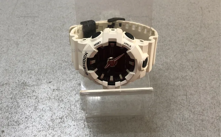Часы  Casio G-Shock GA-700
