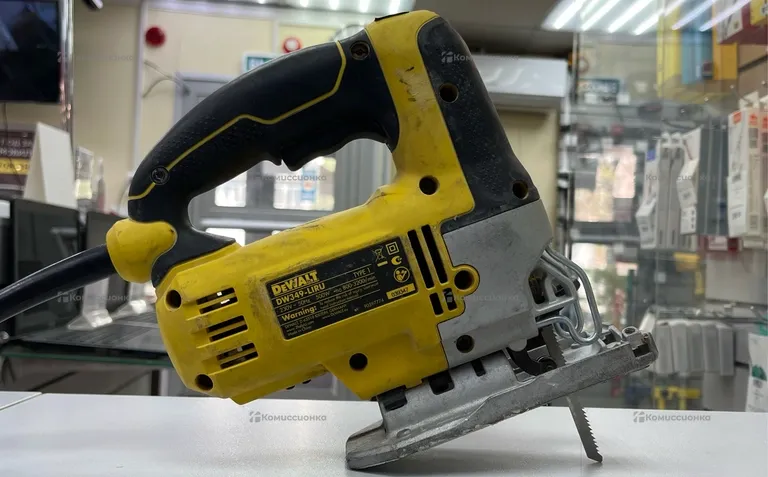 Электролобзик dewalt DW349