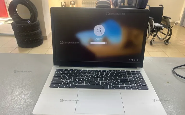 Ноутбук  Azerty AZ-1504