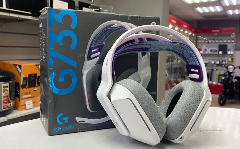 Гарнитура игровая Logitech G733