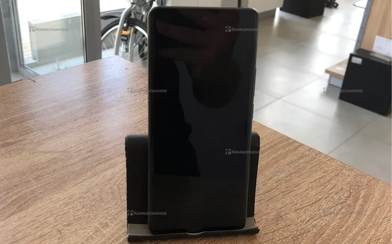 Realme 10 pro + 5G 8/128