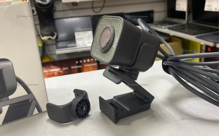 Веб-камера Logitech StreamCam