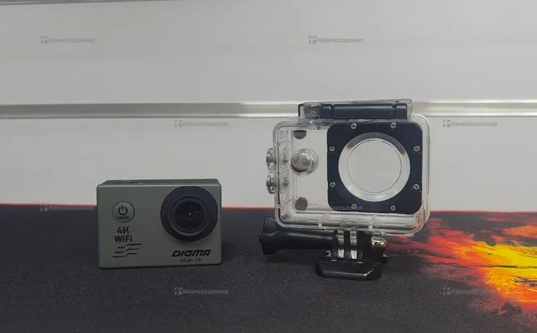 Экшн камера DIGMA Dicam 300