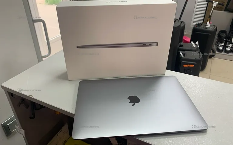 Ноутбук  MacBook 2020 M1