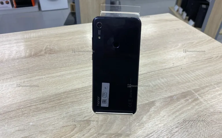 Honor 8A 2/32 ГБ