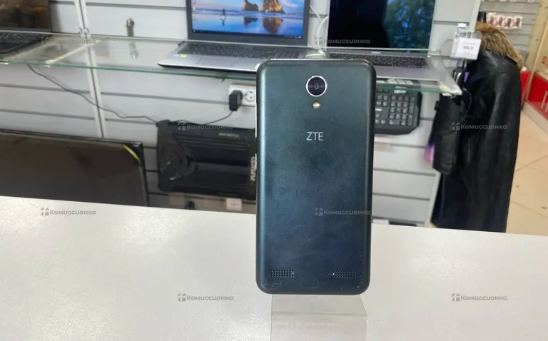 ZTE Blade A520