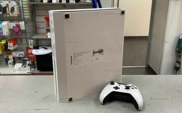 Приставка Xbox One 500Gb