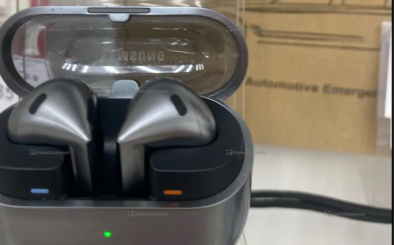 Наушники Samsung Buds 3