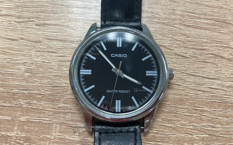Часы  Casio