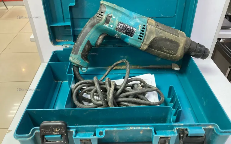 перфоратор Mikita HR2470