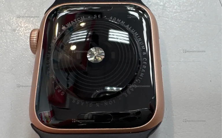 Часы  Apple Watch SE 40mm