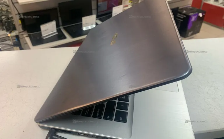 Ноутбук  Asus K540L