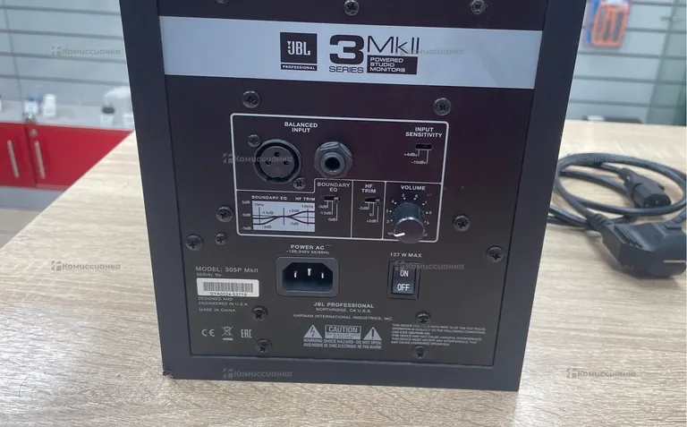 Монитор JBL series 3