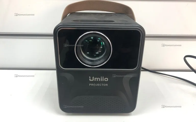 Проектор   Umiio P860