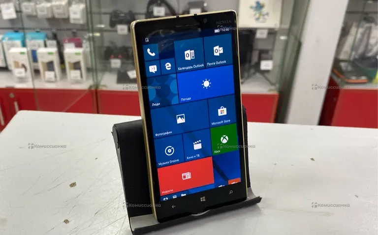 Nokia Lumia 930.