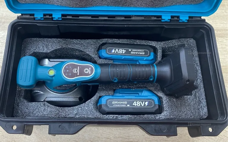 Аккумуляторная виброприсоска для плитки Gramis 18V