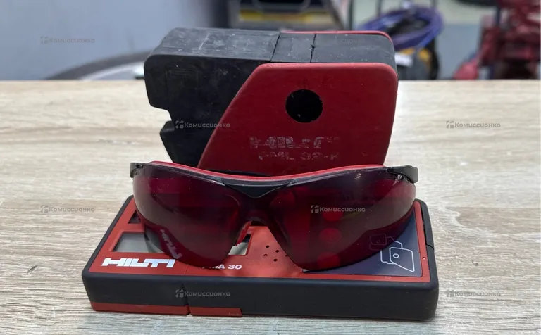 Линейный лазерный нивелир Hilti PML 32-R