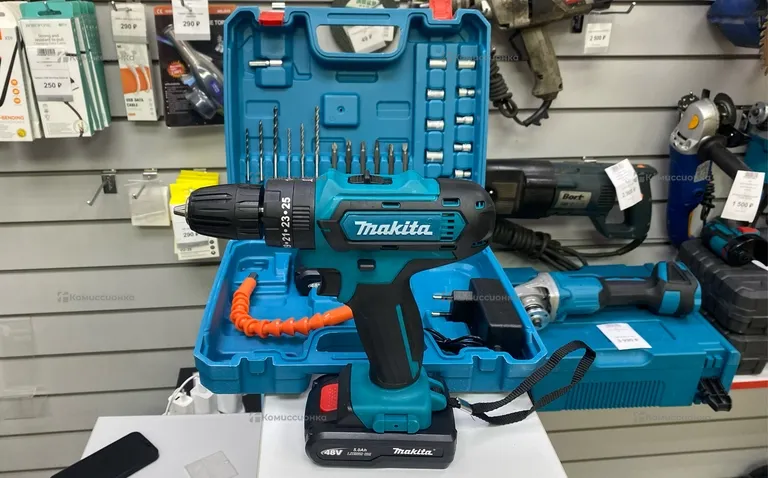 дрель шуруповерт Makita DF331D