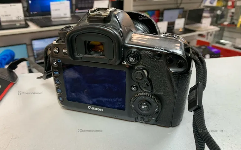 Фотоаппарат Canon EOS 5D Mark IV с объективом (24