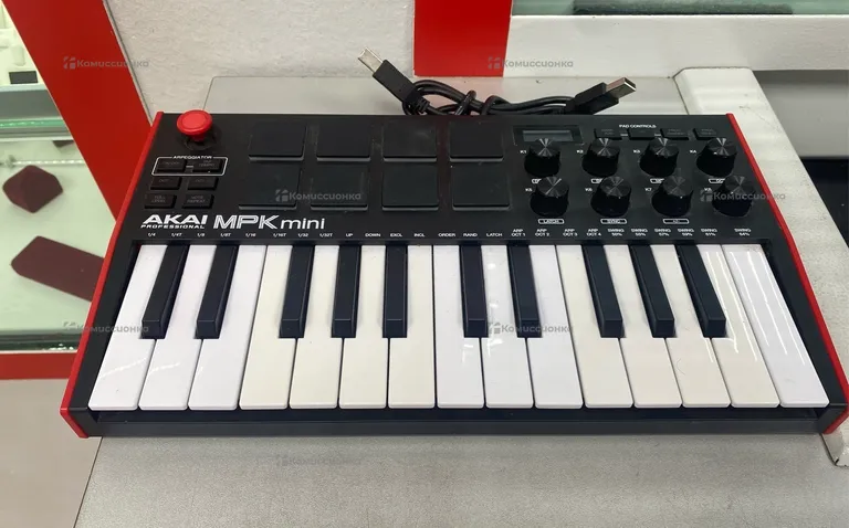 Мидиклавиатура akai mpk mini professional