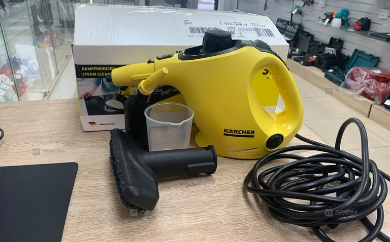 Пароочиститель KARCHER  sk1