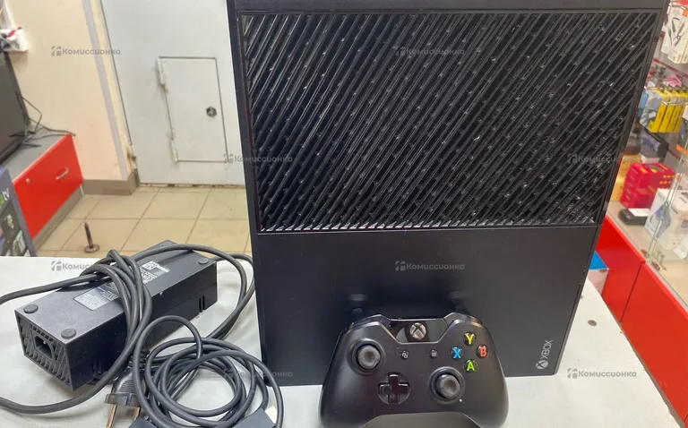 Приставка Xbox One 1 ТБ