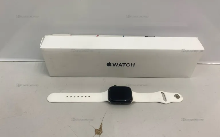 Часы  Apple Watch SE 45mm