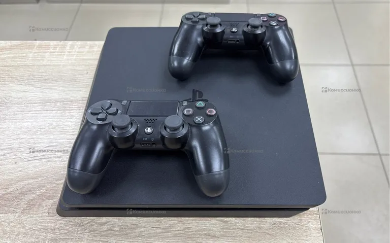 Приставка PS4. slim 500 Gb