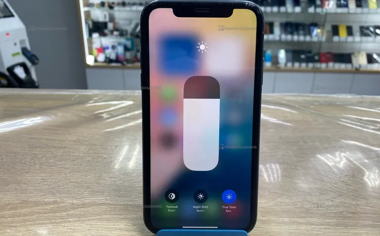 Apple iPhone 11 64 ГБ
